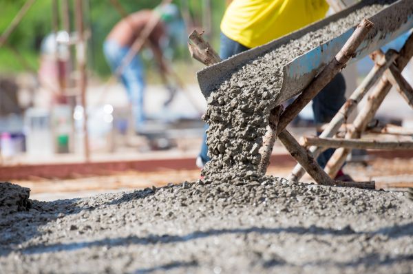 Backyard Concrete Pouring in Layton